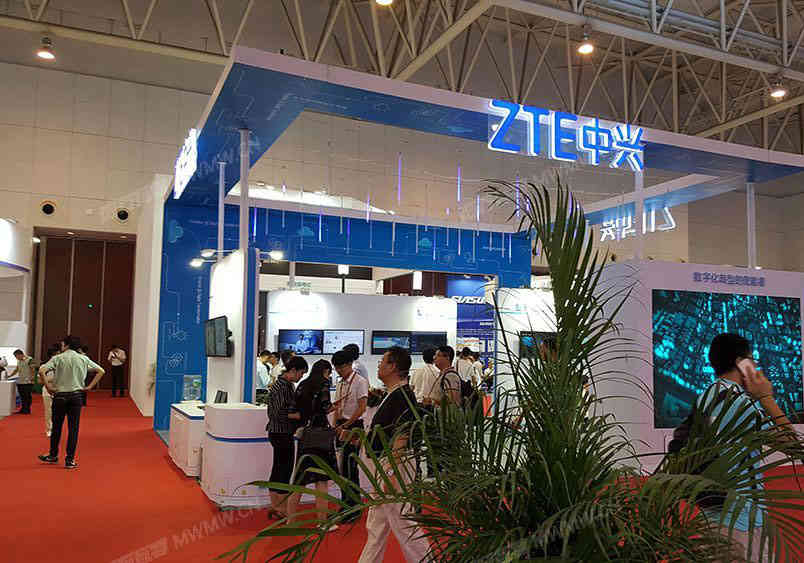 邵武市現(xiàn)代實(shí)業(yè)有限公司參展廣州國際家具博覽會1